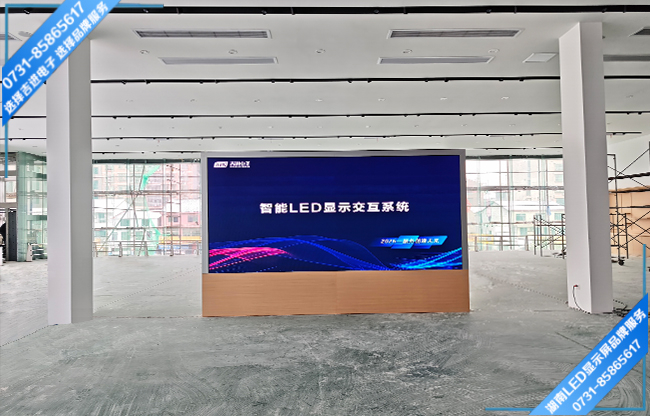 益陽赫山區某汽車城展示大廳LED顯示屏